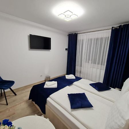 Splendid House Hotel Fagaras Exterior photo